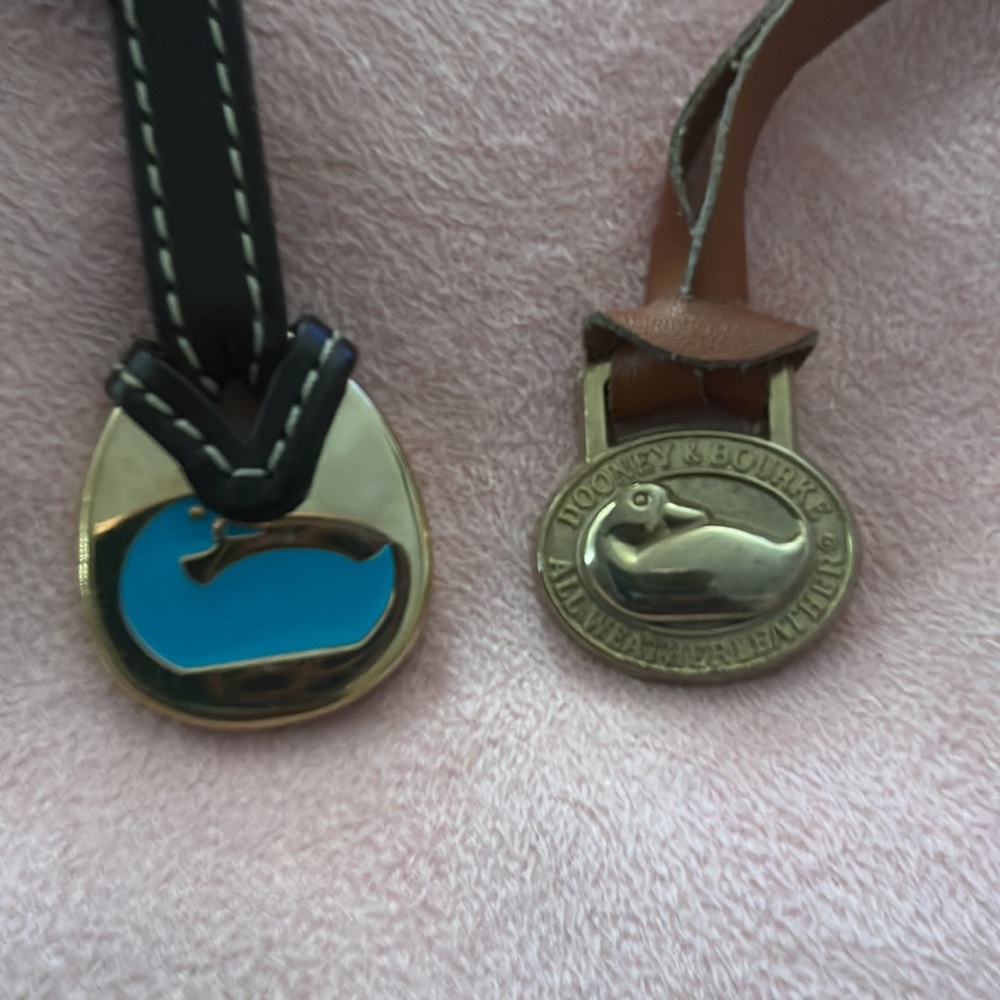 Dooney & Bourke bag tags - Picture 4 of 4